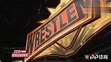 王室决战大赛场馆内升起一块巨型第35届WWE摔跤狂热大赛logo灯牌