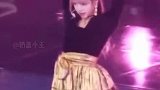 Lisa，只要yg给的衣服是正常的，哪场还不是名场面了？