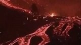 西班牙：火山喷发 岩浆“灌入”街道