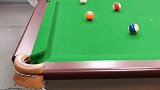 台球三级课程，低杆横台走位，需要加一点左塞，这样白球吃库以后会改变反弹线路叫到8号球