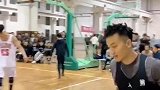 变向＋后撤步，出手空间非常多