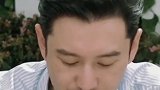 每次看到黄晓明吃东西架势，我都觉得他饿坏了！