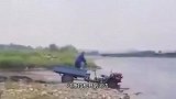 门一开，倒一片，公交再也不用排队了
