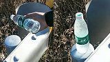 太烧脑！东北野外整瓶矿泉水1秒结冰 神奇现象引发网友热议