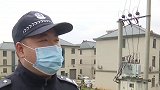 浙江女子夜跑父亲开三轮车照明 一不小心车子翻下斜坡