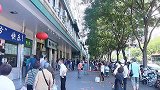 老外去北京最牛一条街 老外直呼 这些店难怪能开一百年