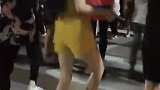 陕西燕姐跳广场舞，穿高跟鞋好漂亮的女神姐姐啊