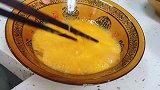 紫菜煎蛋看似简单,原来也有窍门,教你一招,煎蛋又香又好吃!