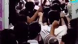 不好意思，真的没忍住，看到光头就想敲一下