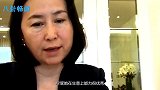 陈百强当众一把搂住何超琼，谁注意何超琼下意识反应？喜欢是装不出的