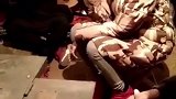 藏族牧民帐篷中的女孩，好腼腆羞涩，但是歌声天生的美！