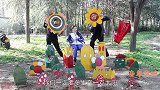 小燕子救援队美人鱼被僵尸追赶，小燕子用辣椒消灭僵尸，厉害