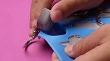 用水泥制作的拉环，让你的书包和钥匙链更加漂亮