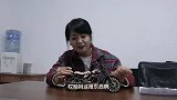老妈问闺女，什么东西只加不减？没想闺女秒答痛失定情信物