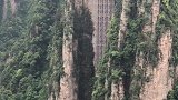 电梯，代替爬山交通工具，爬上山2小时，坐电梯2分钟