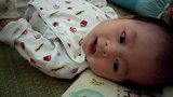 不要小看婴儿对外界的语言感应，2个月宝宝和妈妈的对话，太萌了