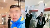外卖小哥穿工装走正门进商场被拒 商场：无法判断消费还是送餐