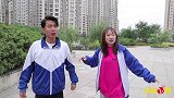 奶奶装残疾被路人吐槽，阿宝装盲人却被赞扬，什么情况？