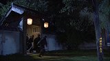 蒙面人被包围后，竟主动投降