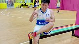 打球易抽筋，要么年轻气盛，要么不再少年！篮球小腿抽筋运动康复好身材练一夏