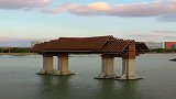 你没看错，这房子是建在水下的