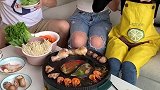 你们是喜欢吃火锅还是喜欢吃烧烤？#火锅 #烧烤 #吃货