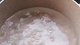 这是我吃过最好吃的果冻，冰箱冷藏酸甜开胃，冰冰凉凉，太爽口了