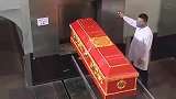 这工作厉害了，真是艺高人胆大