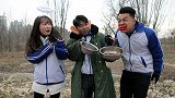 学渣看到小贩售卖凉皮，回家后自制，却做成了爆辣凉皮
