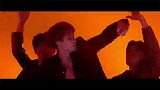 #2025年第一季度优秀网络视听作品# 网络直播节目《2024抖音美好惊喜夜》以“惊喜绽放，不止一面”为主题融合音乐、舞蹈、创意内容，突出平台的创新与活力，传递积极向上的生活态度