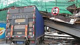 深圳一泥头车撞塌在建桥梁致后车被压 交警：司机涉嫌疲劳驾驶