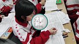 高三男生课间给零食配解说词，一开腔令人一震：这不是沈光林嘛？