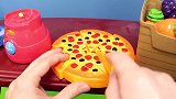 美味厨房玩具，芝士流心披萨，好喝的葡萄汁还有草莓吐司三明治