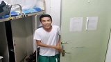 不想关灯了，把隔壁宿舍的兄弟打电话叫来了，小小中指不成敬意