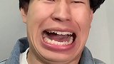 对不起让我再笑会