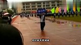 大哥，你这个削菠萝法，迪拜都没几个啊