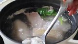 这样摆盘的蒜泥白肉也太撑场了吧！家里来客人就靠它了
