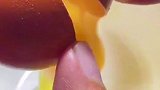 穷在闹市无人问，富在深山有远亲。这位父亲的教育方式，您认同吗