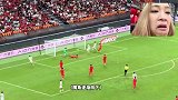 博主实拍国足丢球：感受一下世界杯球队的节奏