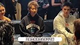 王曼昱首次出席时尚活动，和叶童张小斐等众星同框，稳坐C位毫不怯场