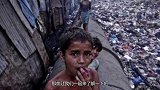 印度最大贫民窟，睡在水管里隐私全无，生活环境糟糕令人想吐！