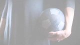 足球-16年-FIFA全新世界足球先生奖项亮相 梅西再战C罗-新闻