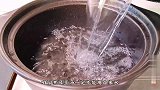 煮绿豆汤,切记直接下锅煮,教你一招快速煮开花,颜色碧绿又起沙