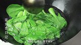 原来饭店的香菇油菜是这样做，大厨教你正确做法，上桌连汁都不剩