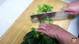 这个菠菜做法最近火了，太有创意了，好吃又解馋，过年待客有面子