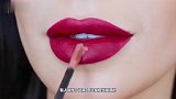 为啥涂完口红不要“抿”嘴巴化妆师说出真相，看完绝对不会了