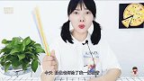小姐姐自制“吸管果冻面条”，白凉粉加果酱，嫩滑爽口吸溜好满足