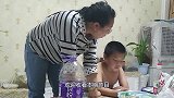 猴子把小娃娃当自己孩子，接下来太意外了，镜头记录全过程