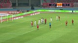 第69分钟上海上港球员胡尔克射门 - 被扑