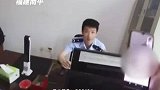 “就现在，转回来”!老人遇电信网络诈骗，民警霸气追讨！
